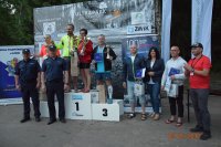 zwycięzcy I Mistrzostw Polski Policji w biegu na 100 km w gronie organizatorów zawodów
