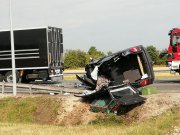 wypadek śmiertelny przy węźle w Chechle II. Rozbity samochód osobowy