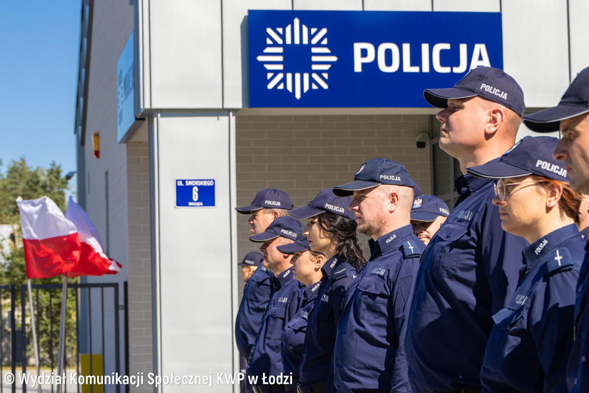 Policjanci Ju Na Posterunku Nowa Siedziba I Nowy Radiow Z