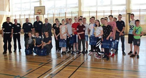 wspólne zdjęcie organizatorów i uczestników turnieju BRD